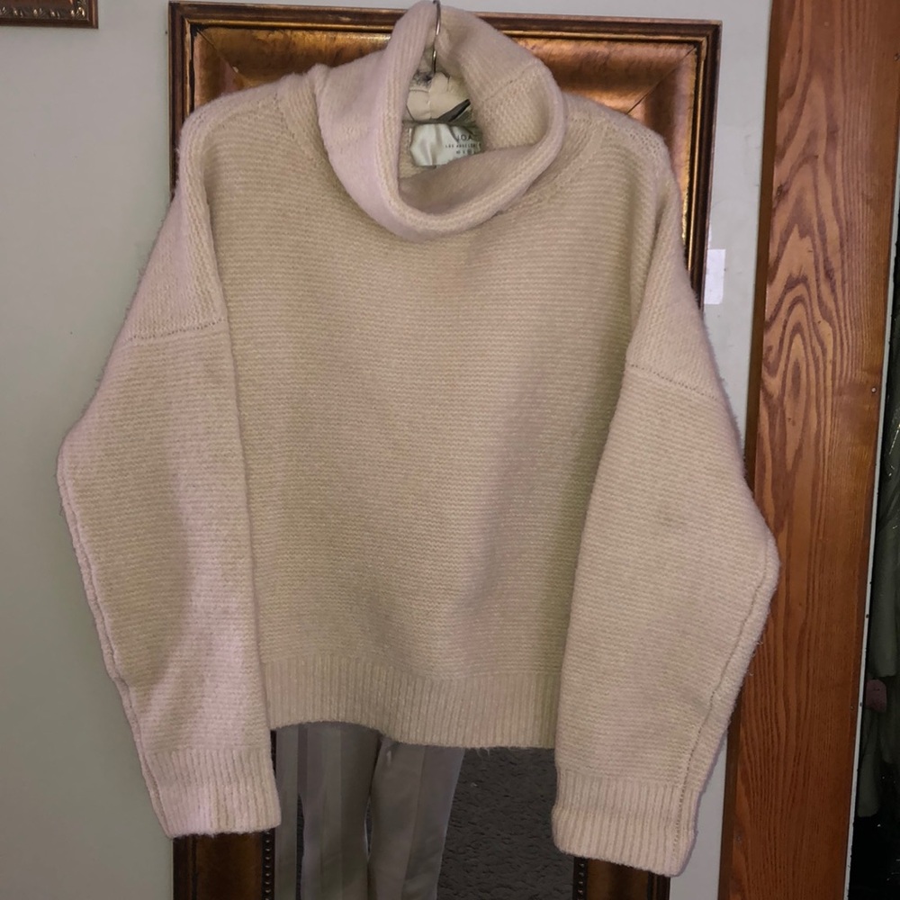 J.O.A. Los Angeles thick, cropped, sweater